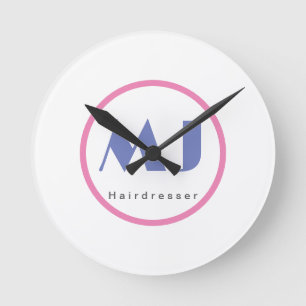 Modern Snyggt Monogram Blue White Hairdresser Rund Klocka