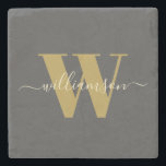 Modern Snyggt Monogrammed Namn Black Guld  Stenunderlägg<br><div class="desc">Anpassningsbar Modern Snyggt Monogrammed Namn i Svarta och Guld Underlägg</div>