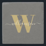 Modern Snyggt Monogrammed Namn Black Guld  Stenunderlägg<br><div class="desc">Anpassningsbar Modern Snyggt Monogrammed Namn i Svarta och Guld Underlägg</div>