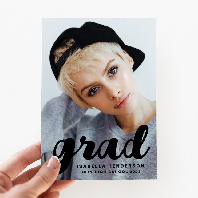 Modern Snyggt Photo Black Script Studenten Meddelande (Modern Stylish Photo Black Script Graduation Announcement)