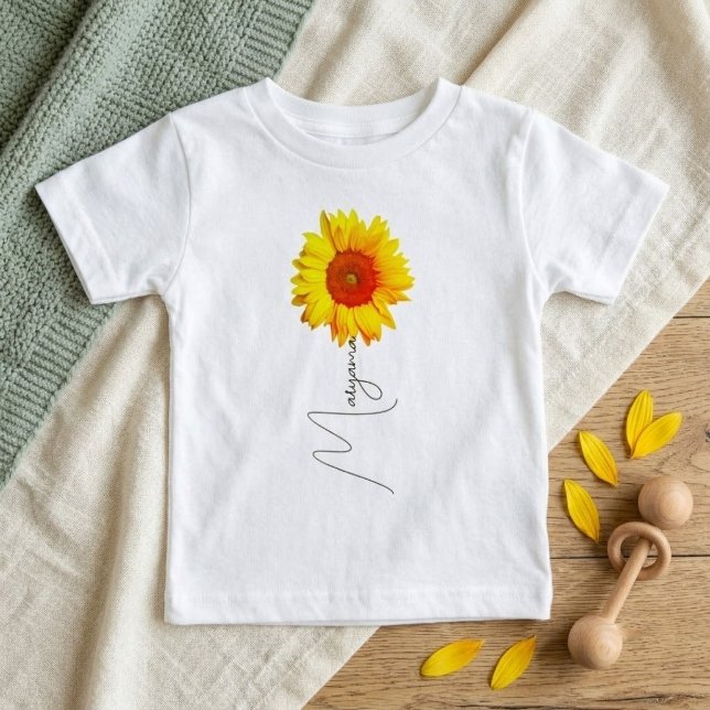 Modern sommarsolfjäder | Anpassat namn & monogram  T Shirt (Script Custom Pregnancy Announcement Baby shirt)