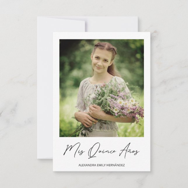 Modern Spansk Quinceañera Ögonblicksbild (Framsida)
