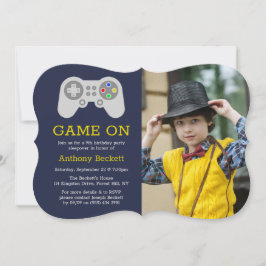 Modern spelare oavsett ålder - foto från födelseda inbjudningar