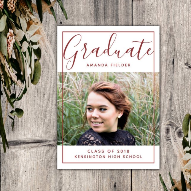 Modern Studenten-foto med rambild | Burgundy Inbjudningar (Burgundy Modern Framed Graduation Photo Announcement)