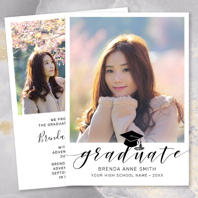 Modern Studenten-fotosvart skripthap på vitt Meddelande (Modern Two Photo Black Script on White Graduation Announcement)