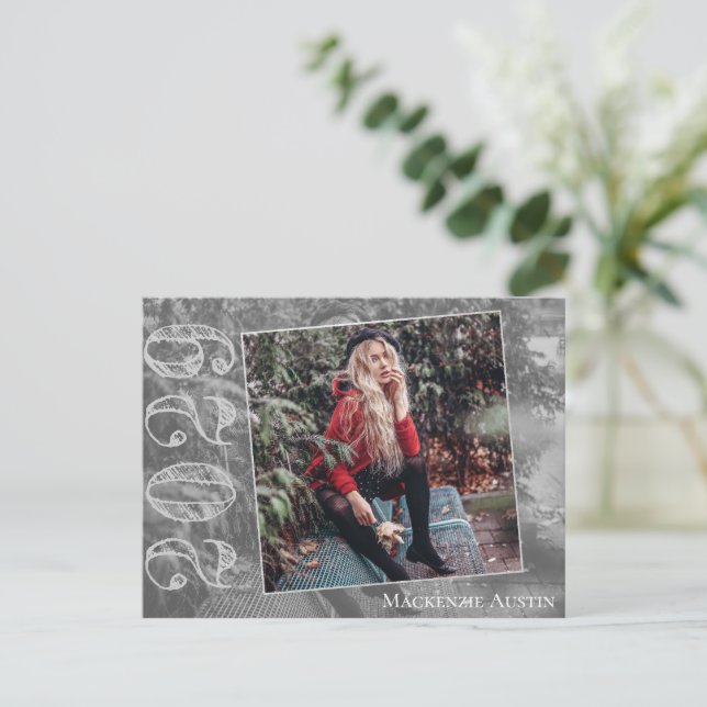 Modern Studenten | Tacken Grunge Script Photo Vykort (Stående Fram)