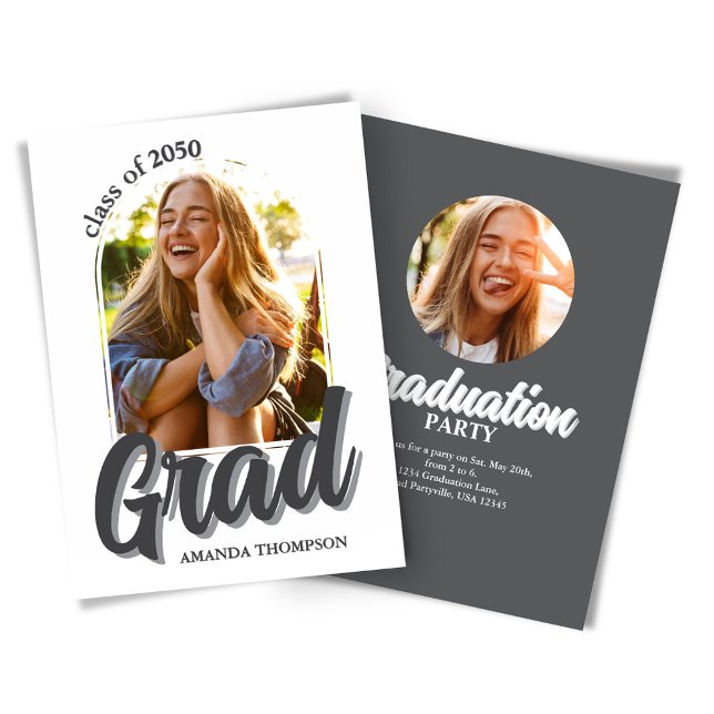 Modern Studentfest 2-foto Inbjudningar (Graduation modern retro style invitation template. )