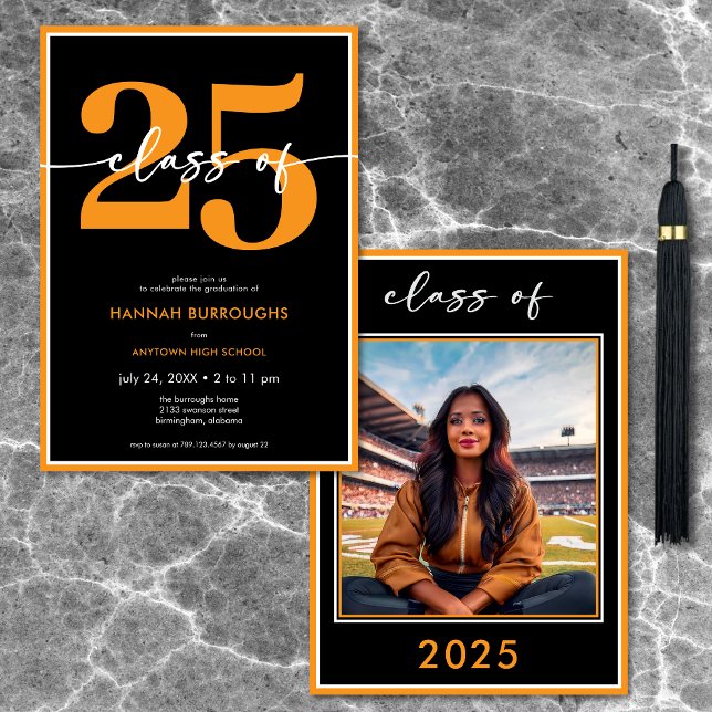 Modern Studentfest för minimal Orange Inbjudningar (Modern Minimal Orange Script Graduation Party Invitation)