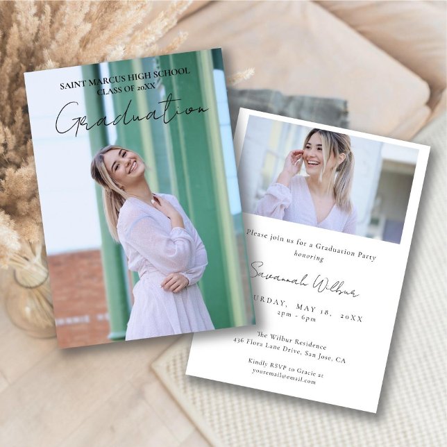 Modern Studentfest med minimal enkel skript Inbjudningar (Modern Minimal Simple Script Graduation Party Invitation - Front and Back)