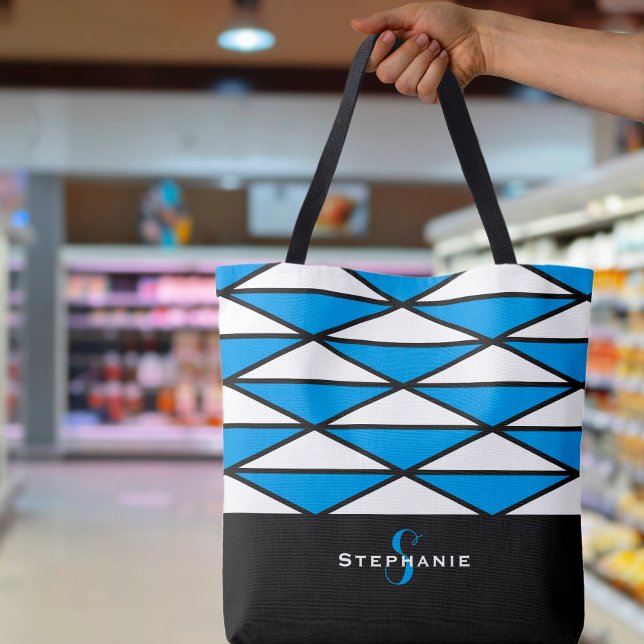 Modern svart blå chic geometrisk mönster tygkasse (Custom Modern Black Blue Chic Monogrammed Name & Initial Geometric Pattern Canvas Shopping Tote Bag)