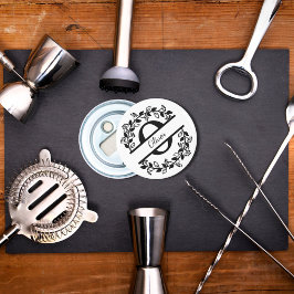 Modern svart blomsterkrans delad monogram "O" Flasköppnare