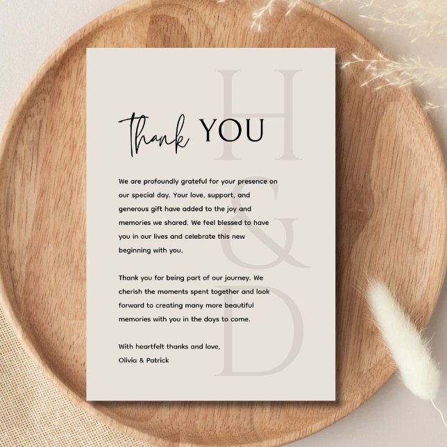 Modern svart och elfenbensmonogram minimalistisk b tack kort (Modern black and ivory monogram thank you card adds a soft, elegant touch to your gratitude.)