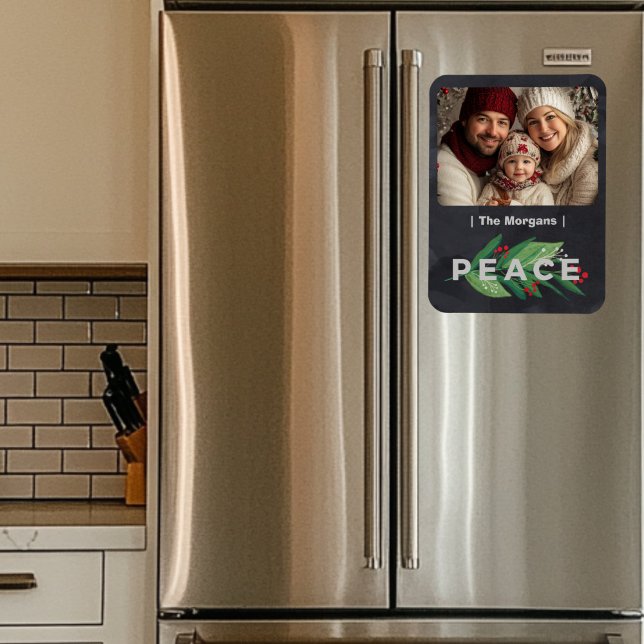Modern svart och Grönt med Holly Berry Peace Magnet (Peace Photo christmas Magnet )