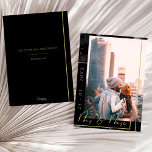 Modern svart och guld bröllopsfoto spara datumet<br><div class="desc">Modern svart och guld bröllopsfoto Spara datum-kort. - Ge din bröllopsannons en djärv elegans med detta moderna svarta och gyllene fotot för att spara datum. Den lyxiga kontrasten och minimalistiska layouten gör den perfekt för formella eller kvällsbröllop med en stilren kant.</div>