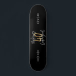 Modern svart- och guld-typografi 40-årsdag mini skateboard bräda 18,5 cm<br><div class="desc">Modern svart- och guld-typografi 40-årsdag. En del av en elegant snyggt-samling.</div>