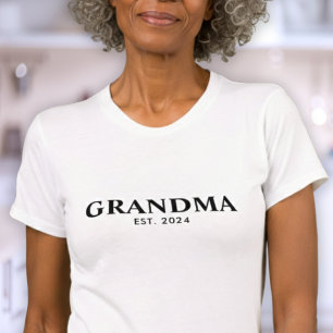 Modern svart och vit etablerad mormor t shirt
