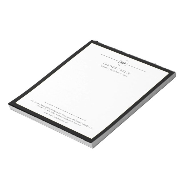 Modern svart och vit monogram advokatbyrå anteckningsblock (Roterad)