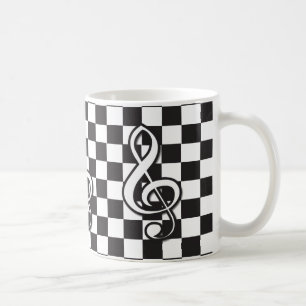 Modern svart- och vittringsrengöring på schackbräd kaffemugg