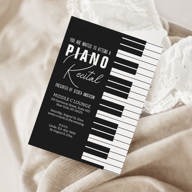 Modern Svart Piano-inbjudningskort för skäl Inbjudningar (Make your recital unforgettable with a timeless piano invitation that sets the perfect tone!)