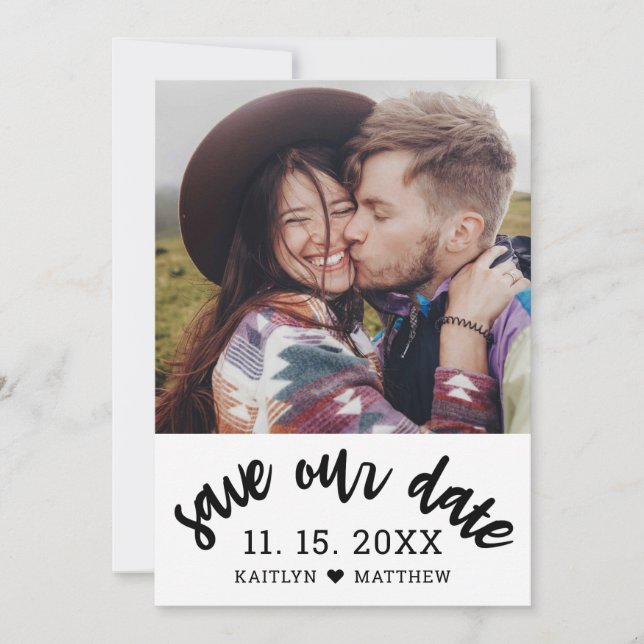 Modern svart skript, fotomistalistisk Bröllop Spara Datumet (Framsida)