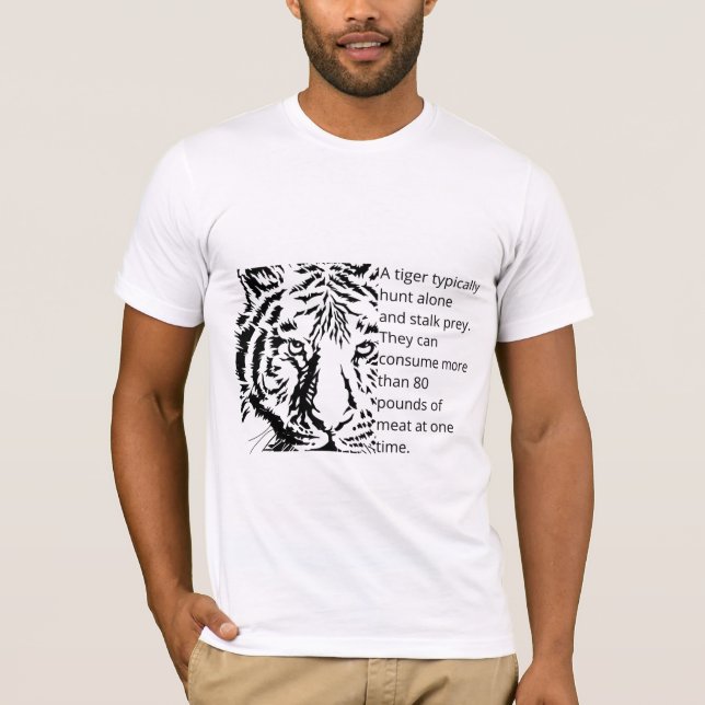 Modern svart tiger med manar vit t shirt (Framsida)