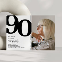 Modern svart-vit 90-årsfödelsedagsfoto