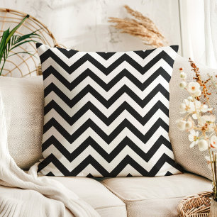 Modern svart-vit chevron-sicksack kudde