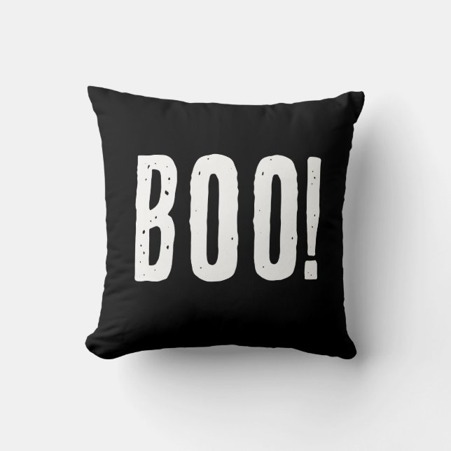 Modern svart-vit Halloween ”Bu” Kudde (Framsida)