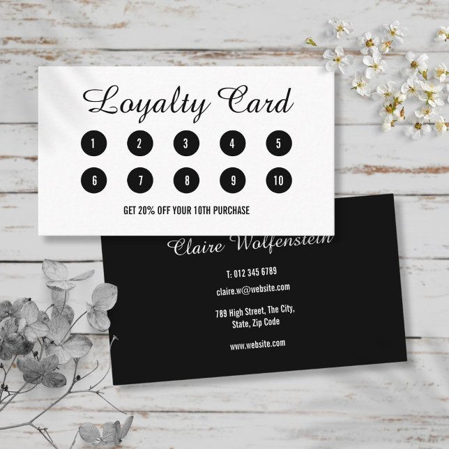 Modern svart-vit lojalitetskort med modernt typsni (Modern Script Black and White Loyalty Card)