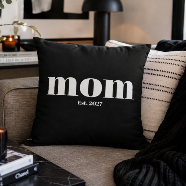 Modern svart-vit typografi Mamma etablerad gåva Kudde (Skapare uppladdad)