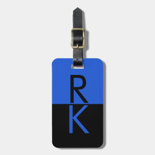 Modern svartvit monogramtypografi, blå Personlig Bagagebricka