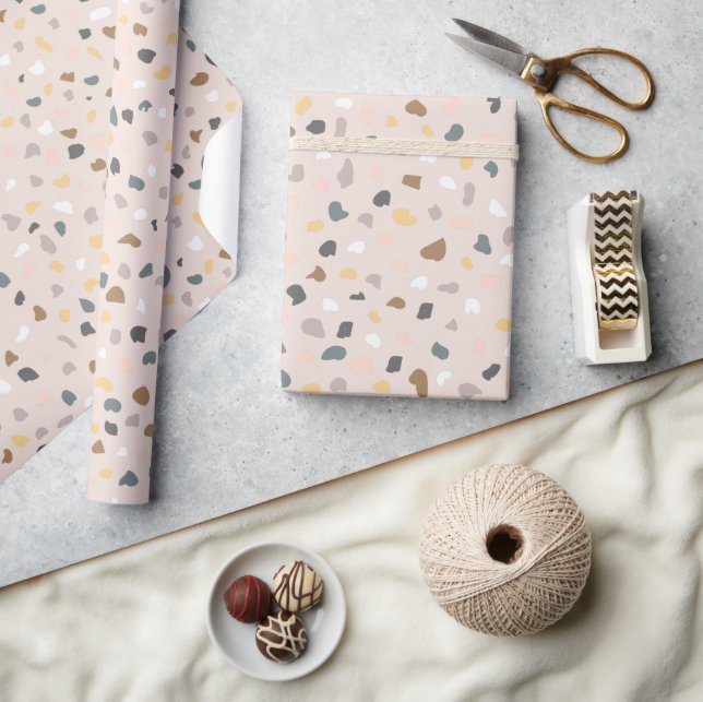 Modern Terrazzo Pattern Beige Wrapping Paper Presentpapper (Hantverk)