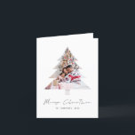 Modern Träd Shape Photos God jul Helgkort<br><div class="desc">Modern Träd Shape Photos God jul. Tillgänglig digitalt och utskriven. God jul finns i ett skript för snyggt set. Byt enkelt ut exempelbilden mot din egen och anpassa den med namnen på framsidan och hälsning på insidan.</div>