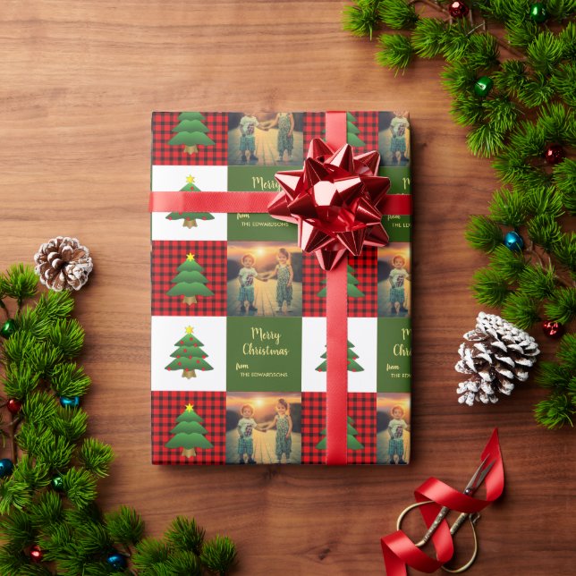 Modern trees Merry Christmas family photo Presentpapper (Julgåva)