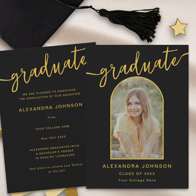 Modern Trendig Arch Photo Studenten Meddelande (Modern trendy arch photo graduation announcement card stylish chic black and gold  script)