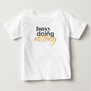 Modern, trendig, urban design av Busy Doing Nothin T Shirt