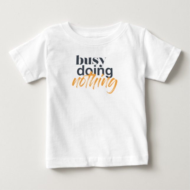 Modern, trendig, urban design av Busy Doing Nothin T Shirt (Framsida)