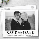 Modern Trendy Black and White Photo Save Date Vykort<br><div class="desc">Det moderna Trendiget Spara datumsvartvitt med blockskript och calligraphy-skriptkombination.</div>