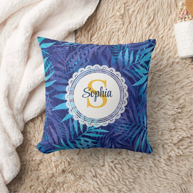 Modern Tropisk Lila & Blå Palmblad Monogram Kudde (Filt)