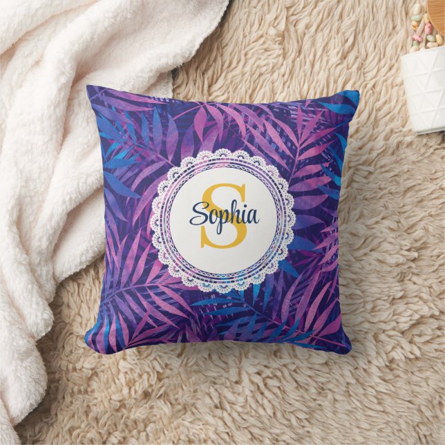 Modern Tropisk Lila & Blå Palmblad Monogram Kudde (Filt)