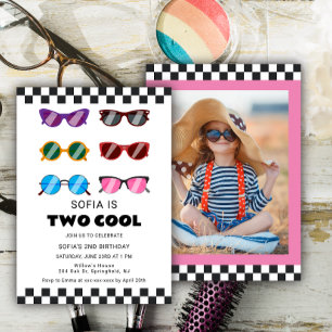 Modern två Coolor Sunglasses Girl 2 Birthday Invit Inbjudningar