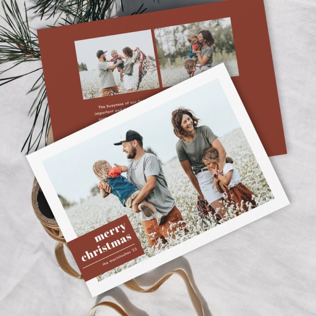 Modern typografi färgblock foto jul julkort (A modern color block typographic 3 photo christmas holiday card.)