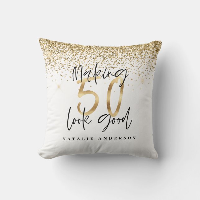Modern typografi guld glitter chic 50 år  kudde (Framsida)