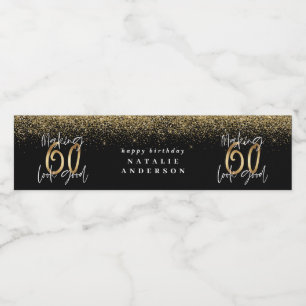 Modern typografi guld glitter chic 60 år vattenflaskor etikett