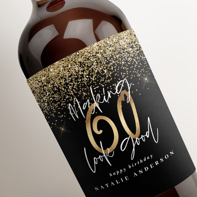 Modern typografi guld glitter chic 60 år vinflaska etikett (Skapare uppladdad)