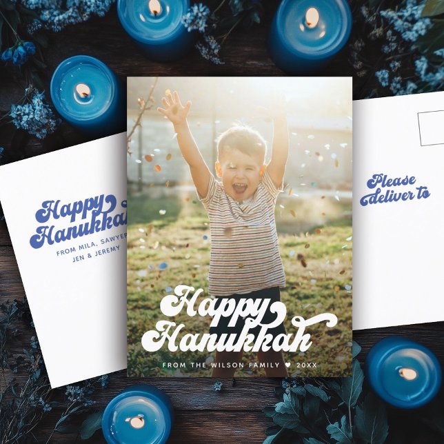Modern typografi i Roligt Retro Lycklig Hanukkah Vykort (Skapare uppladdad)