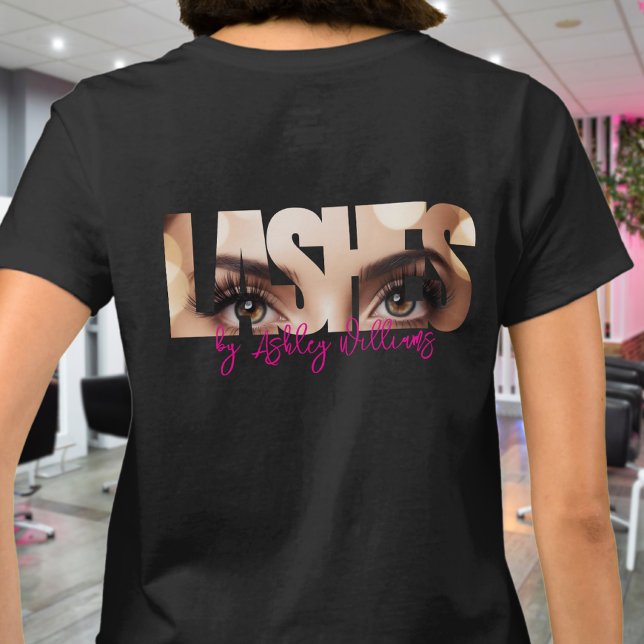 Modern typografi "LASHES by" ögonfransartist T Shirt (Skapare uppladdad)