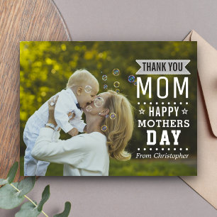Modern typografi överlagd på bild "Happy Mother's Vykort