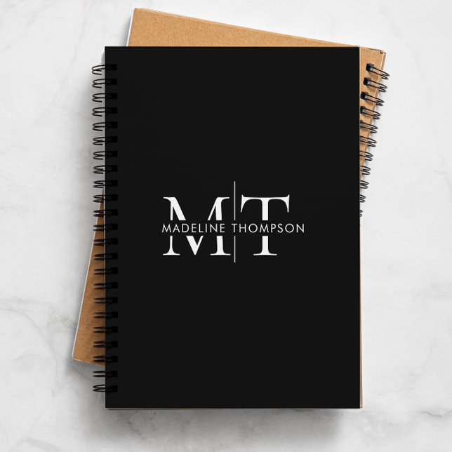 Modern typografi, svart monogram anteckningsbok (Skapare uppladdad)