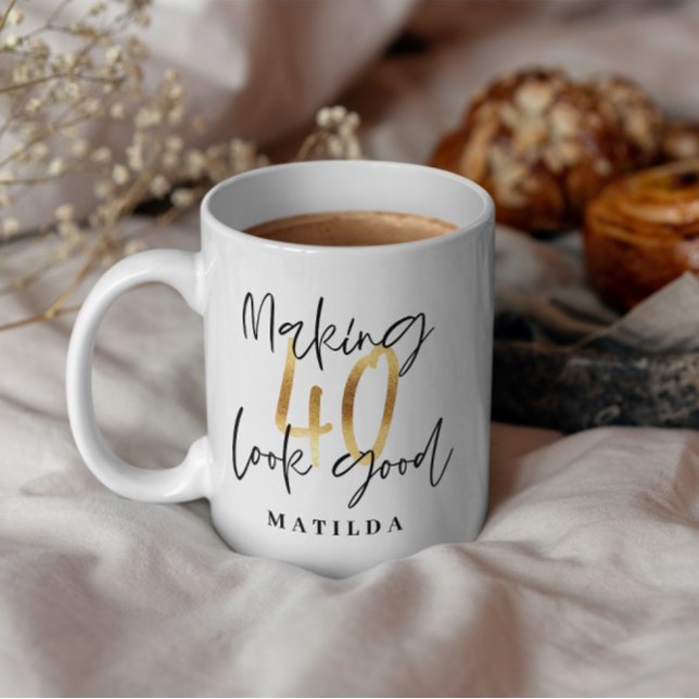 Modern typografi svart och guld 40-årsdag mugg (Skapare uppladdad)